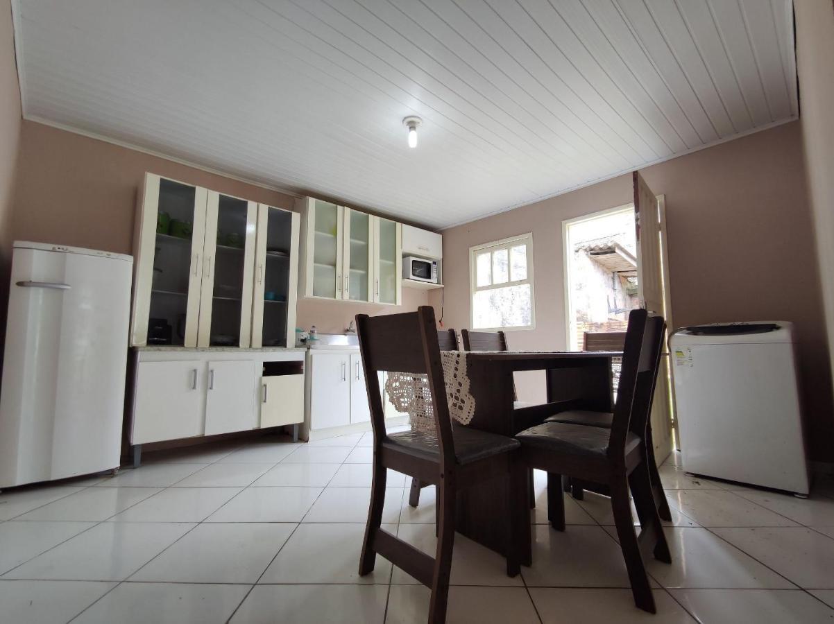 Casa De Fundos Na Praia Da Cal C Ar Torres Eksteriør billede